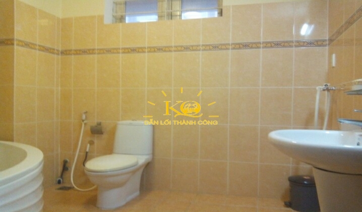 Nhà vệ sinh sạch sẽ. Nhà vệ sinh sạch sẽ.