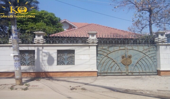 Đường trước nhà rộng, thông thoáng. Đường trước nhà rộng, thông thoáng.