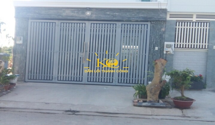 Cổng trước nhà Cổng trước nhà