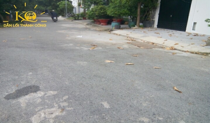 Đường trước nhà Đường trước nhà