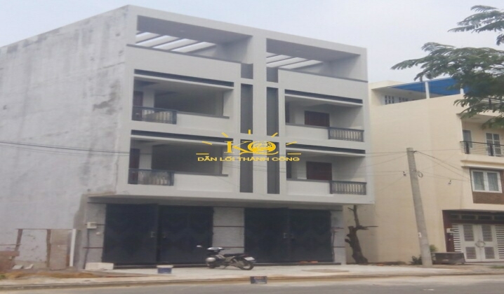 Nhà cho thuê có cấu trúc trệt 3 lầu. Nhà cho thuê có cấu trúc trệt 3 lầu.