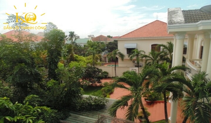 View nhìn từ sân thượng View nhìn từ sân thượng