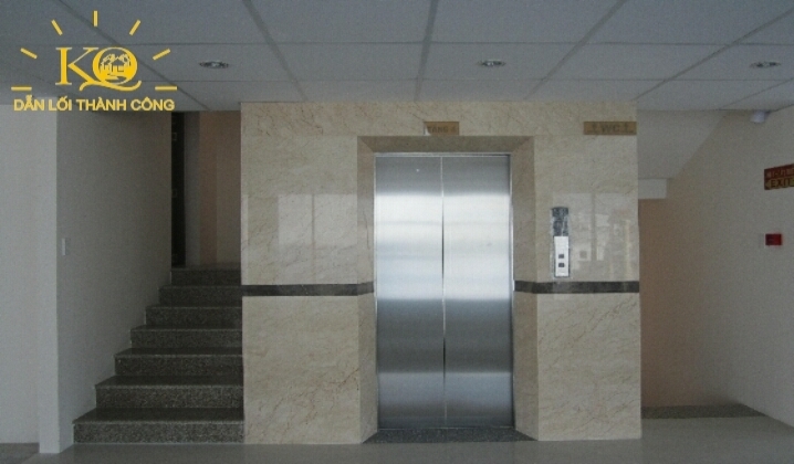 Thang máy hiện đại. Thang máy hiện đại.