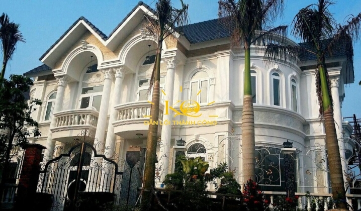 Nhà cho thuê được thiết kế theo phong cách Châu Âu, hiện đại, độc đáo. Nhà cho thuê được thiết kế theo phong cách Châu Âu, hiện đại, độc đáo.