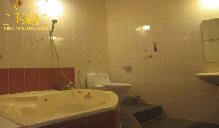 Nhà vệ sinh sạch sẽ Nhà vệ sinh sạch sẽ