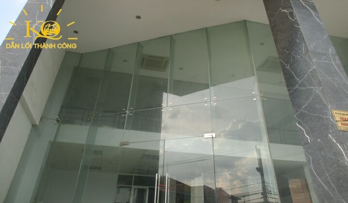 Cửa trước nhà cho thuê Cửa trước nhà cho thuê