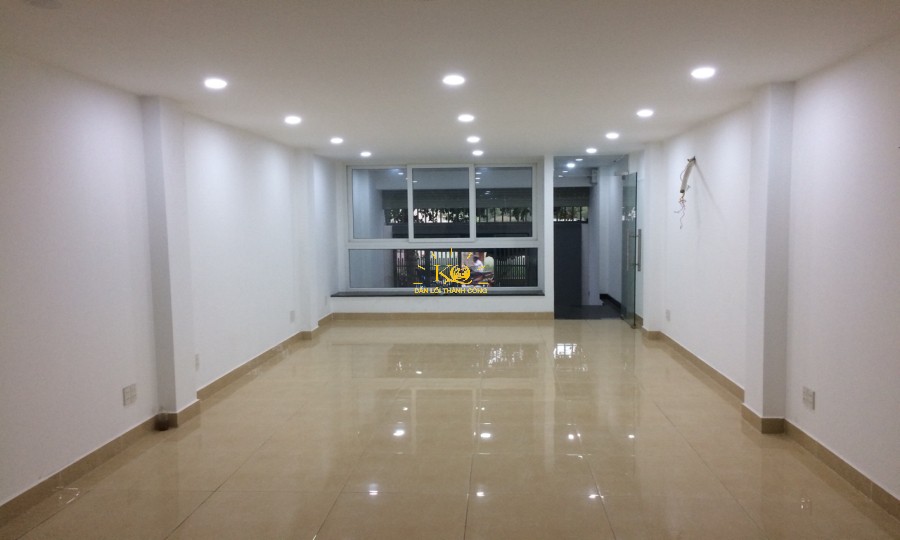 Diện tích trống tầng trệt Diện tích trống tầng trệt