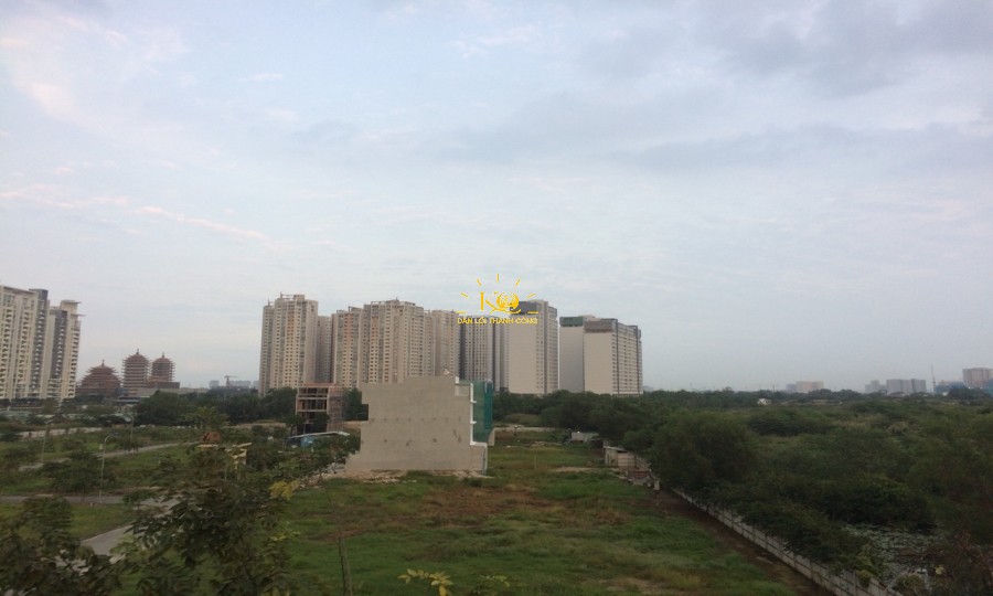 View tuyệt đẹp khi nhìn từ sân thượng nhà cho thuê. View tuyệt đẹp khi nhìn từ sân thượng nhà cho thuê.