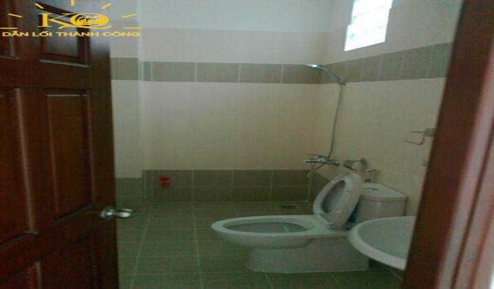 Nhà vệ sinh Nhà vệ sinh