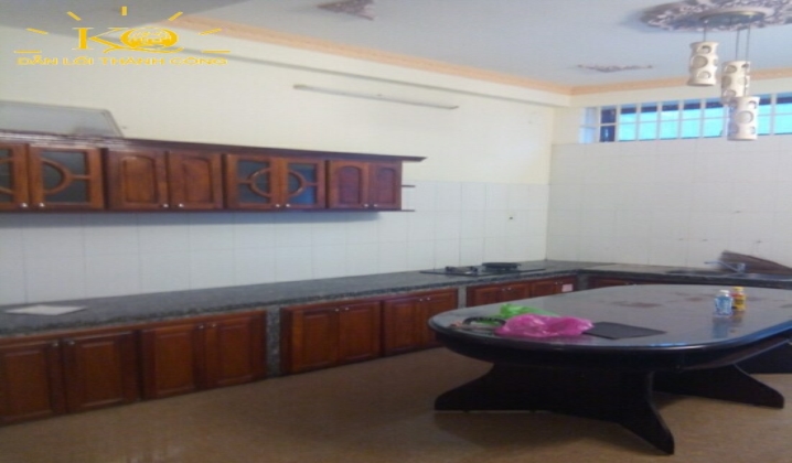 Nhà bếp rộng, tiện nghi Nhà bếp rộng, tiện nghi