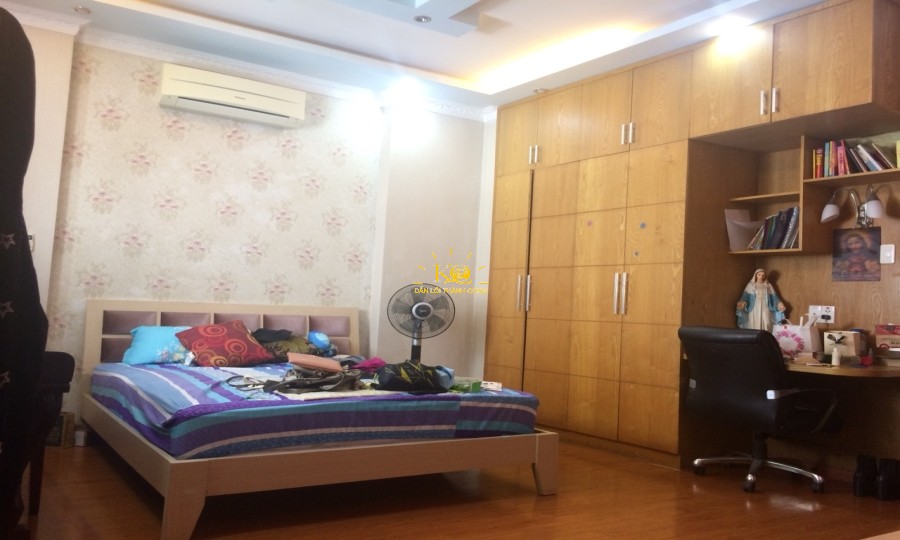 Diện tích phòng ngủ tầng trệt rộng Diện tích phòng ngủ tầng trệt rộng