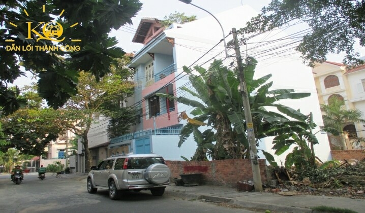 Bên ngoài nhà cho thuê Bên ngoài nhà cho thuê