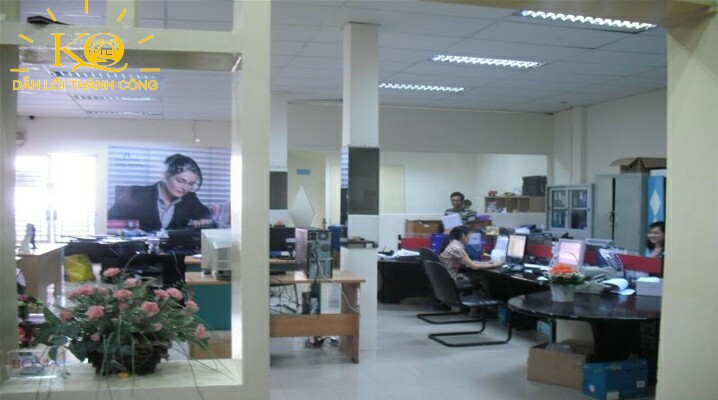 bên trong căn nhà bên trong căn nhà