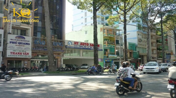 nhìn toàn cảnh căn nhà nhìn toàn cảnh căn nhà