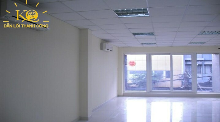 bên trong căn nhà bên trong căn nhà