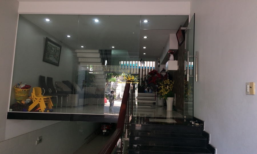 Nhà cho thuê thiết hiên đại, sang trọng. Nhà cho thuê thiết hiên đại, sang trọng.