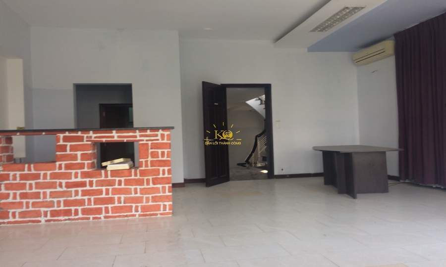 Tầng lầu nhà cho thuê rộng rãi, thoáng mát. Tầng lầu nhà cho thuê rộng rãi, thoáng mát.