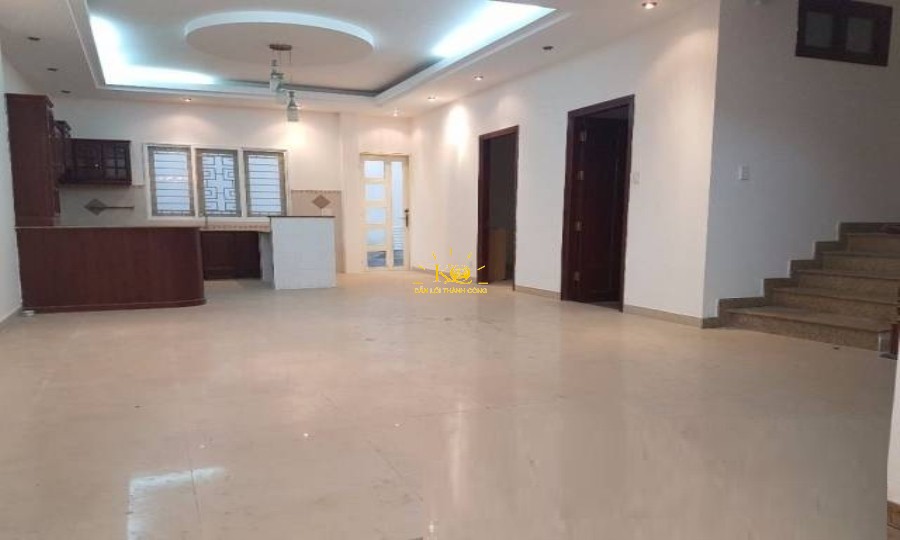 Diện tích trống tầng trệt Diện tích trống tầng trệt