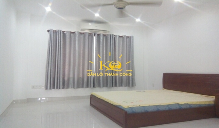 Nhà cho thuê nguyên căn đường vào nhà rộng, thoáng, đi lại thuận tiện. Nhà cho thuê nguyên căn đường vào nhà rộng, thoáng, đi lại thuận tiện.