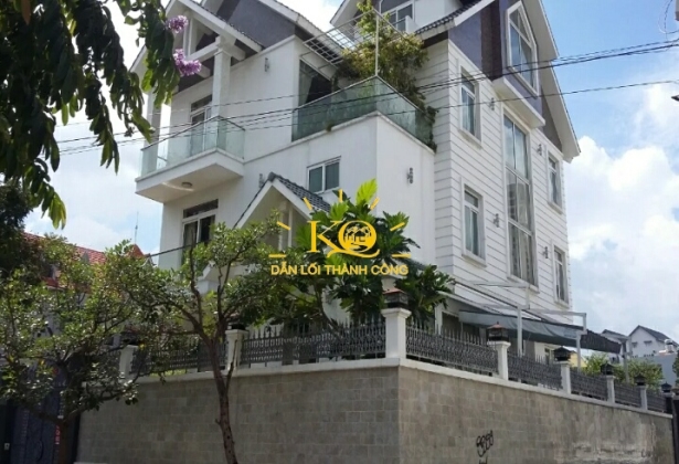 Nhà cho thuê có thiết kế hiện đại, độc đáo. Nhà cho thuê có thiết kế hiện đại, độc đáo.