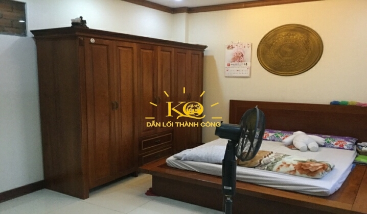 Phòng ngủ tầng trệt. Phòng ngủ tầng trệt.