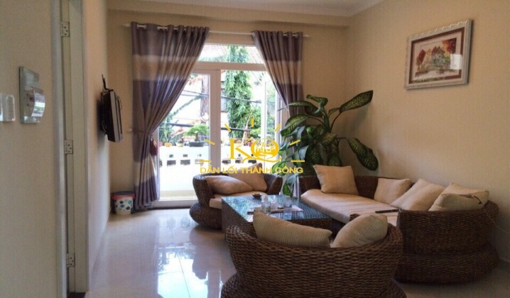 Phòng khách rộng, thoáng mát. Phòng khách rộng, thoáng mát.