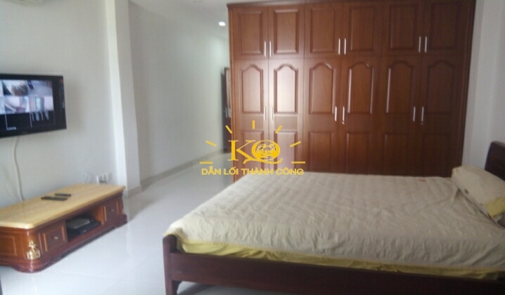 Trong phòng nội thất đầy đủ. Trong phòng nội thất đầy đủ.