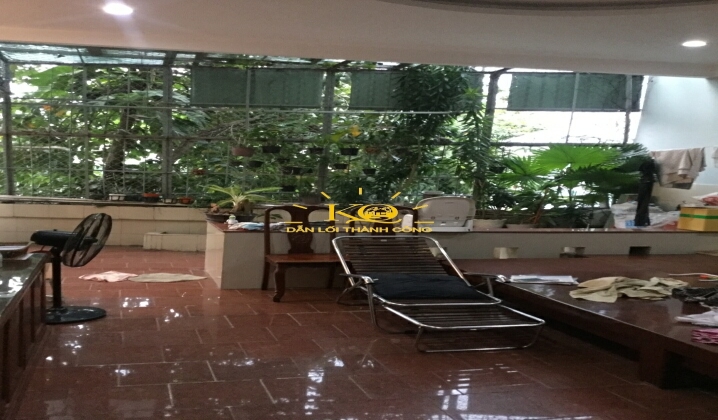 Diện tích bên trong nhà rộng, không gian thoáng mát. Diện tích bên trong nhà rộng, không gian thoáng mát.