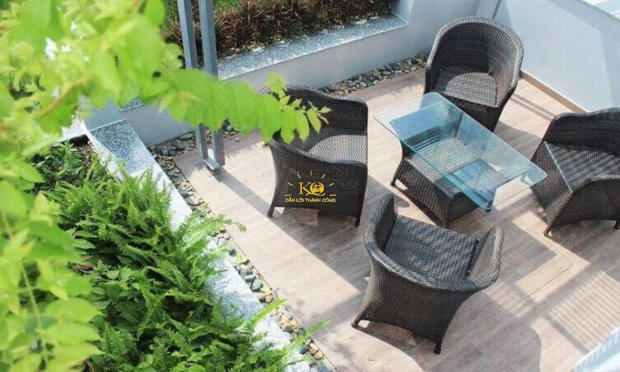 Không gian thoáng mát, nhiều cây xanh. Không gian thoáng mát, nhiều cây xanh.