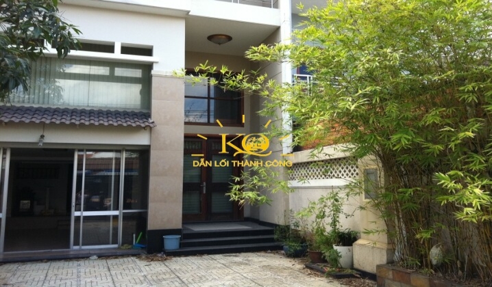 không gian rộng, có sân rộng. không gian rộng, có sân rộng.