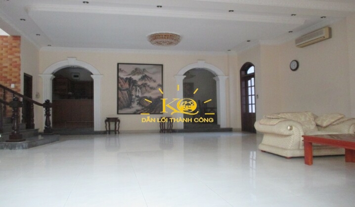 Diện tích tầng trệt rộng Diện tích tầng trệt rộng