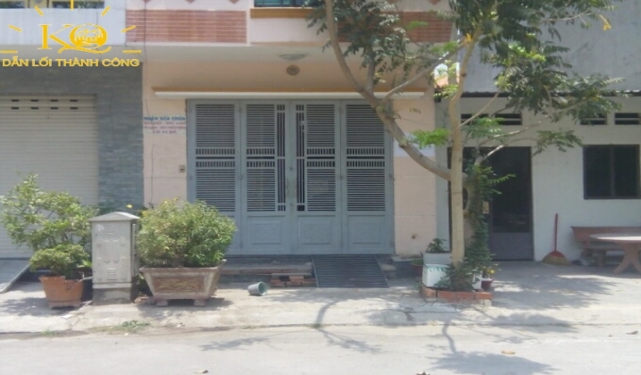 Cổng trước nhà Cổng trước nhà