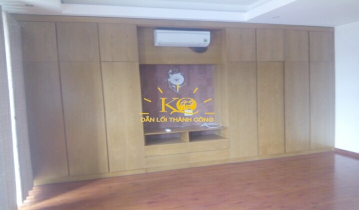 Tủ đựng quần áo.