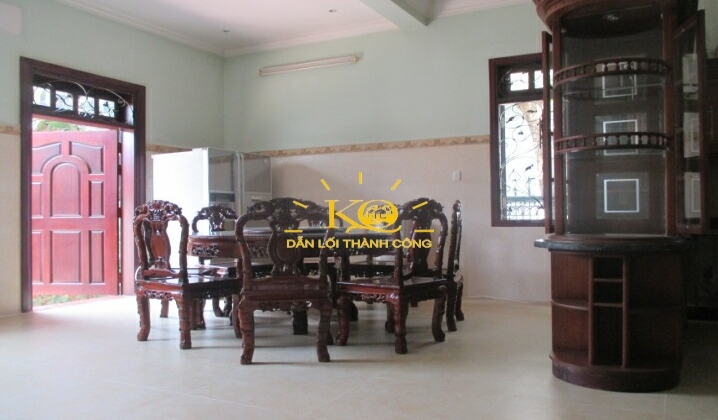 Không gian cửa sau nhà cho thuê Không gian cửa sau nhà cho thuê