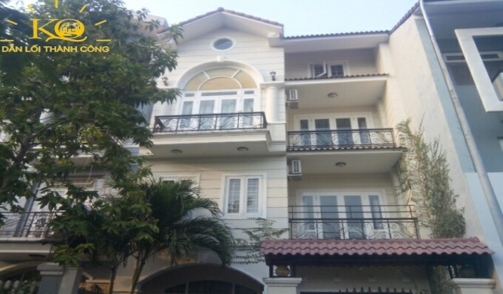 Mặt trước nhà Mặt trước nhà