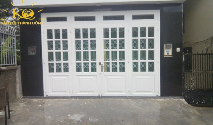 Cửa trước nhà Cửa trước nhà