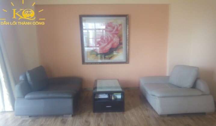 Phòng có nội thất đầy đủ. Phòng có nội thất đầy đủ.