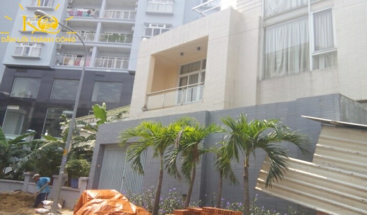 Nhà cho thuê có cấu trúc trệt 2 lầu. Nhà cho thuê có cấu trúc trệt 2 lầu.