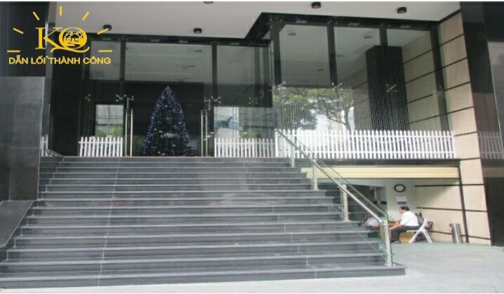 Bậc thang trước nhà Bậc thang trước nhà