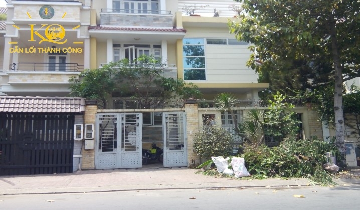 Mặt trước nhà Mặt trước nhà