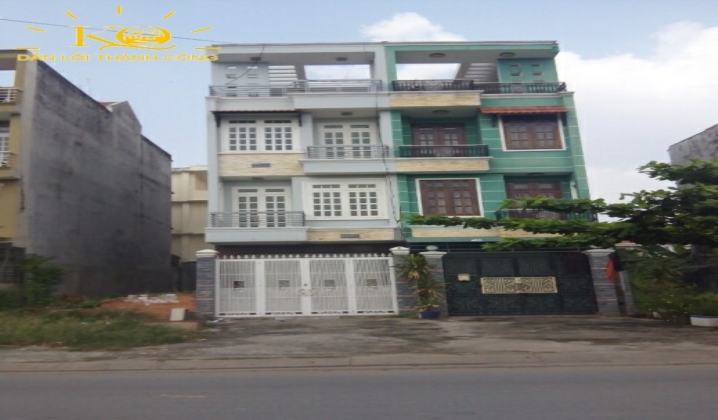 Đường trước nhà rộng Đường trước nhà rộng