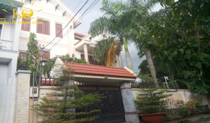 Mặt trước nhà Mặt trước nhà