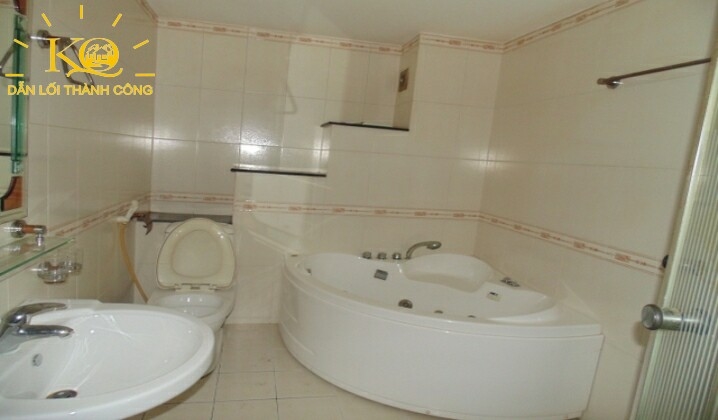 Nhà vệ sinh hiện đại, tiện nghi Nhà vệ sinh hiện đại, tiện nghi