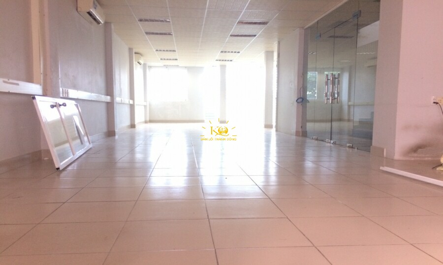 Nhận được nhiều ánh sáng từ bên ngoài. Nhận được nhiều ánh sáng từ bên ngoài.