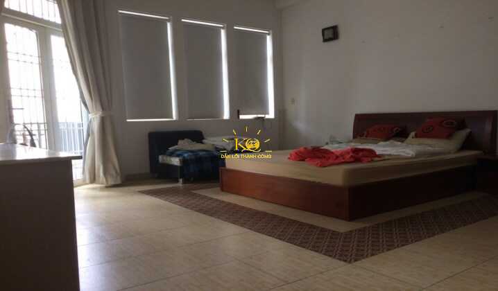 Phòng ngủ rộng, thoáng mát. Phòng ngủ rộng, thoáng mát.