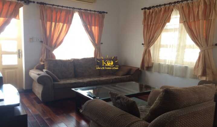 Phòng khách rộng thoáng, nội thất cao cấp. Phòng khách rộng thoáng, nội thất cao cấp.