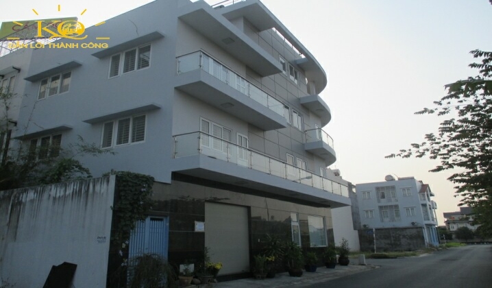 Mặt bên của căn nhà Mặt bên của căn nhà