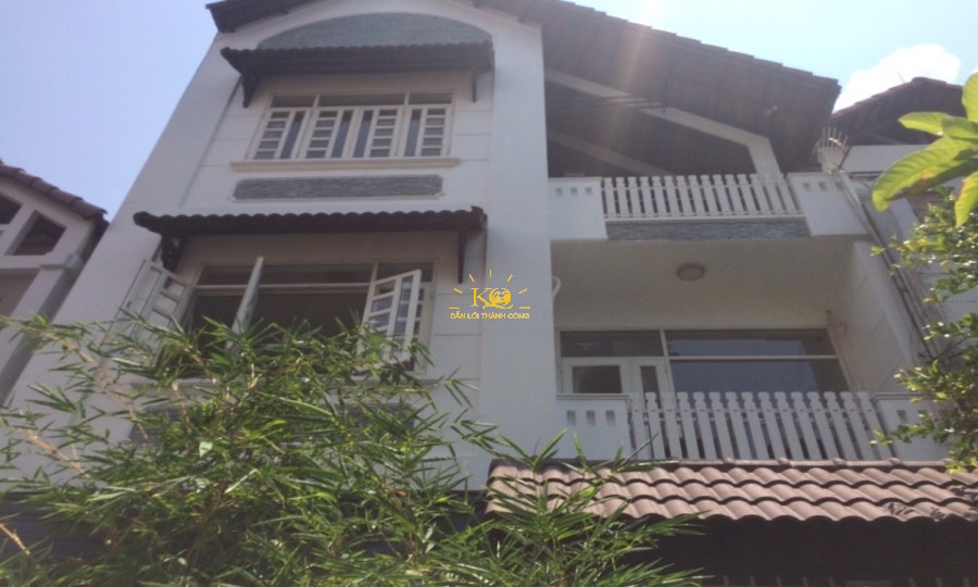 Nhà cho thuê quận 2 hiện đại, diện tích 8x20m, sàn trống văn phòng.