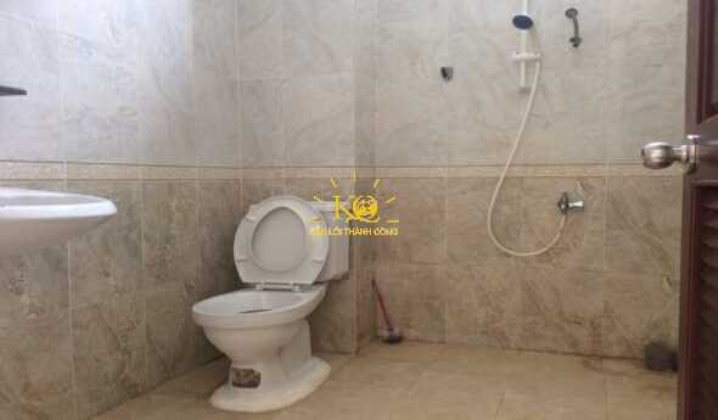 Phòng vệ sinh. Phòng vệ sinh.