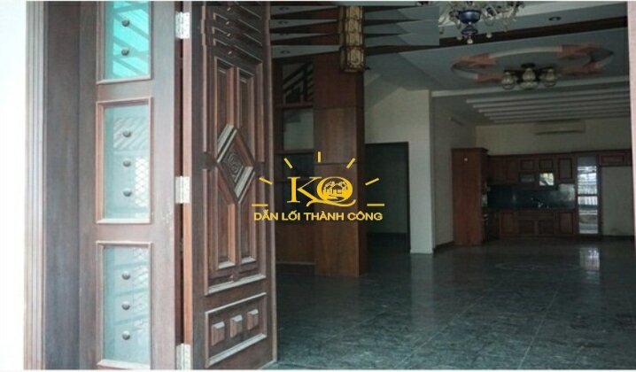 Hình ảnh nhìn từ bên ngoài vào. Hình ảnh nhìn từ bên ngoài vào.